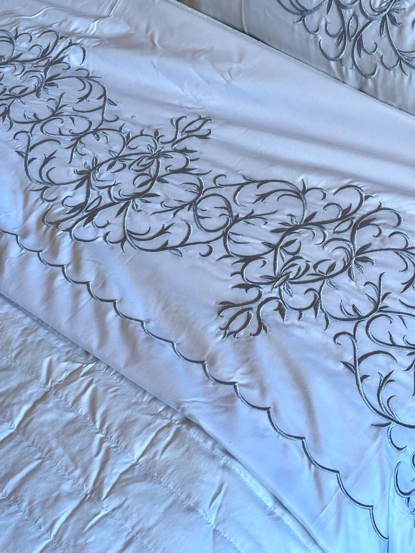 Embroidered Bedsheet Set