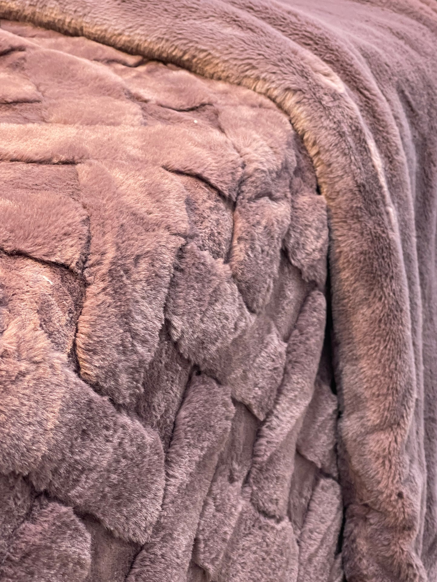 Ember Rose Faux Fur Bedding Set