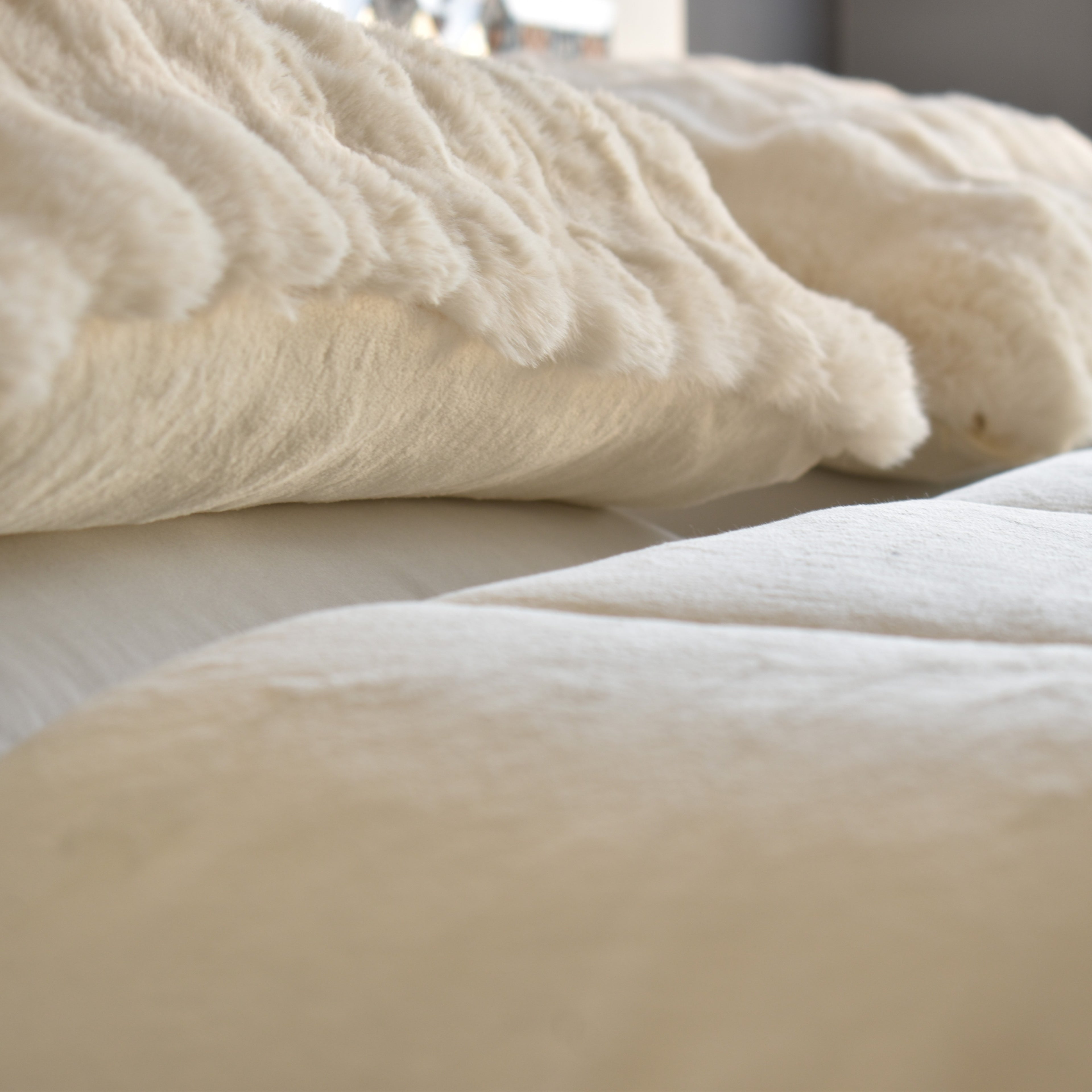 Faux Fur Bedding Set