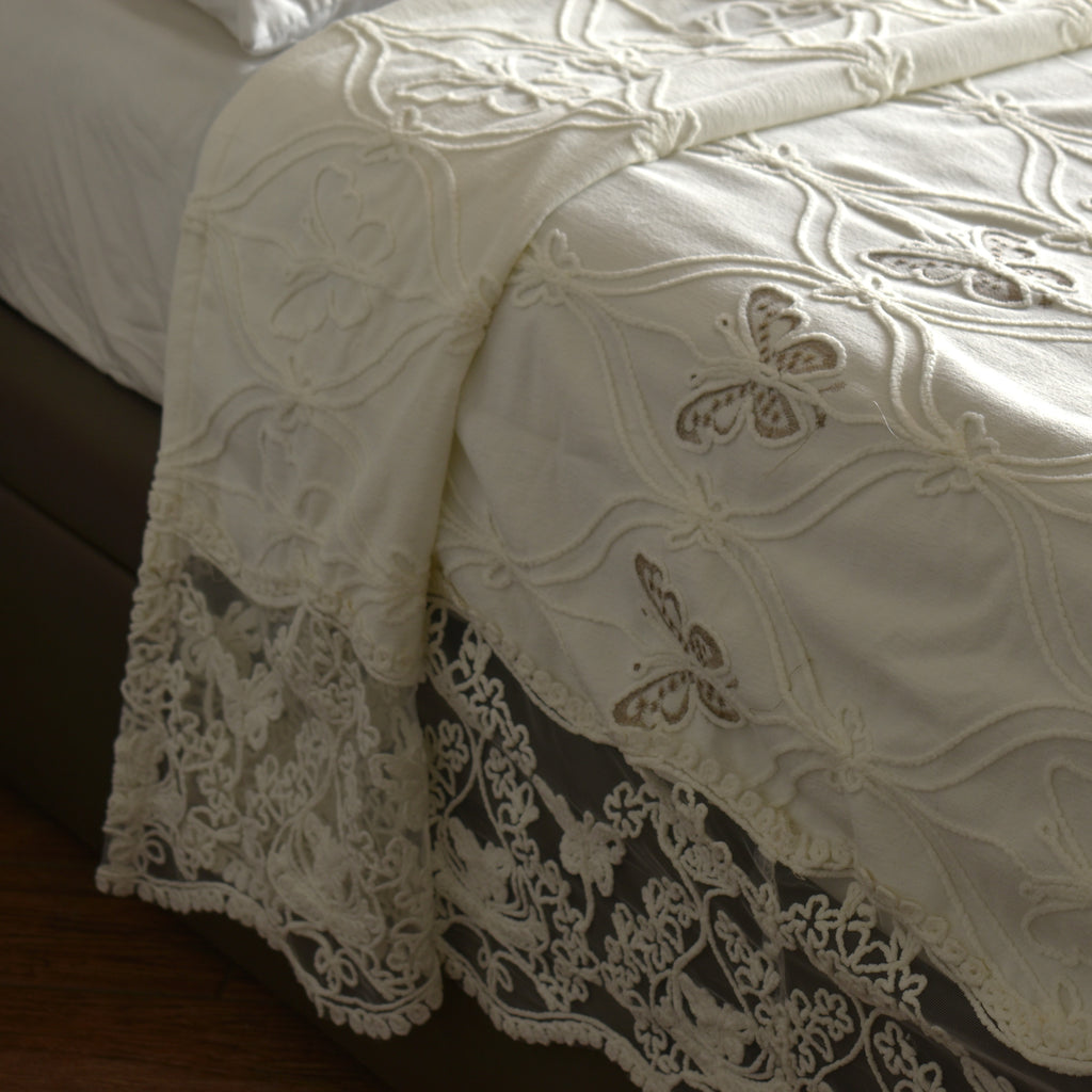 Bridal Bliss Bedspread Set