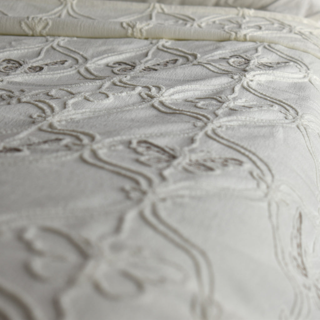 Bridal Bliss Bedspread Set