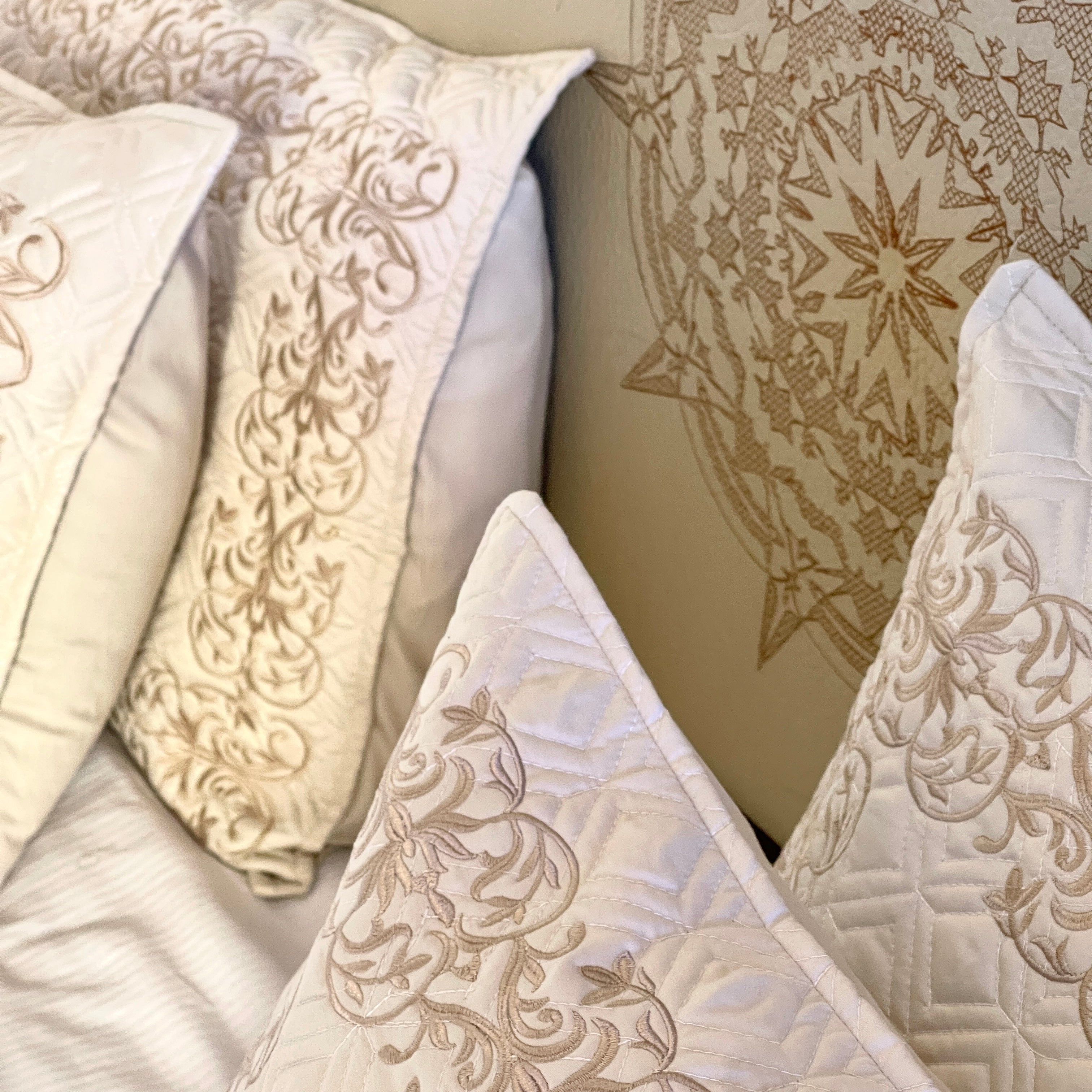 Embroidered Quilt Set