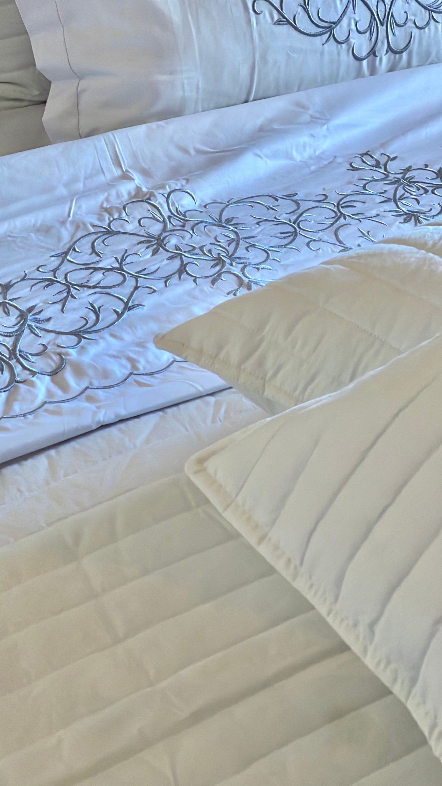 Embroidered Bedsheet Set