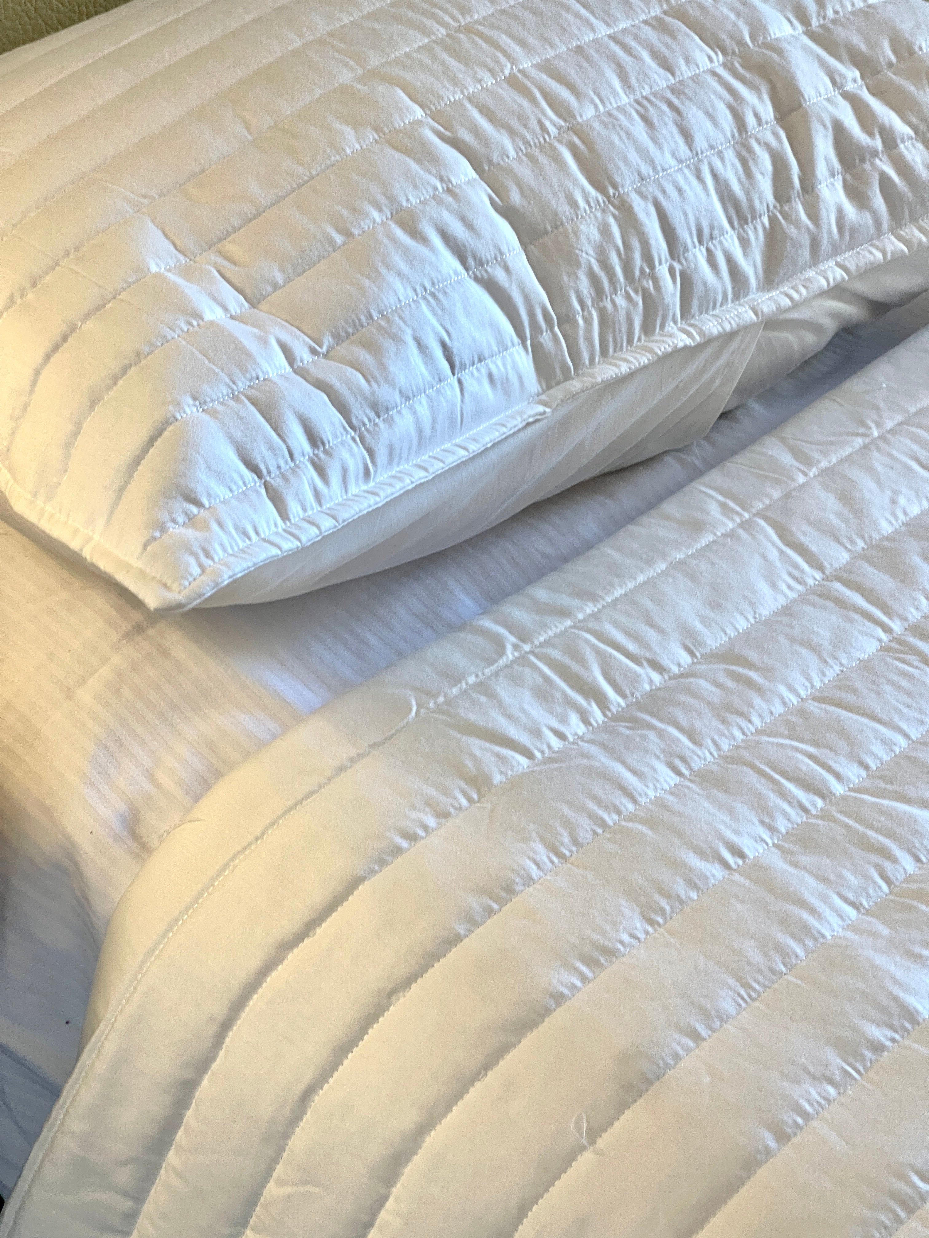 Solid Quilt Set