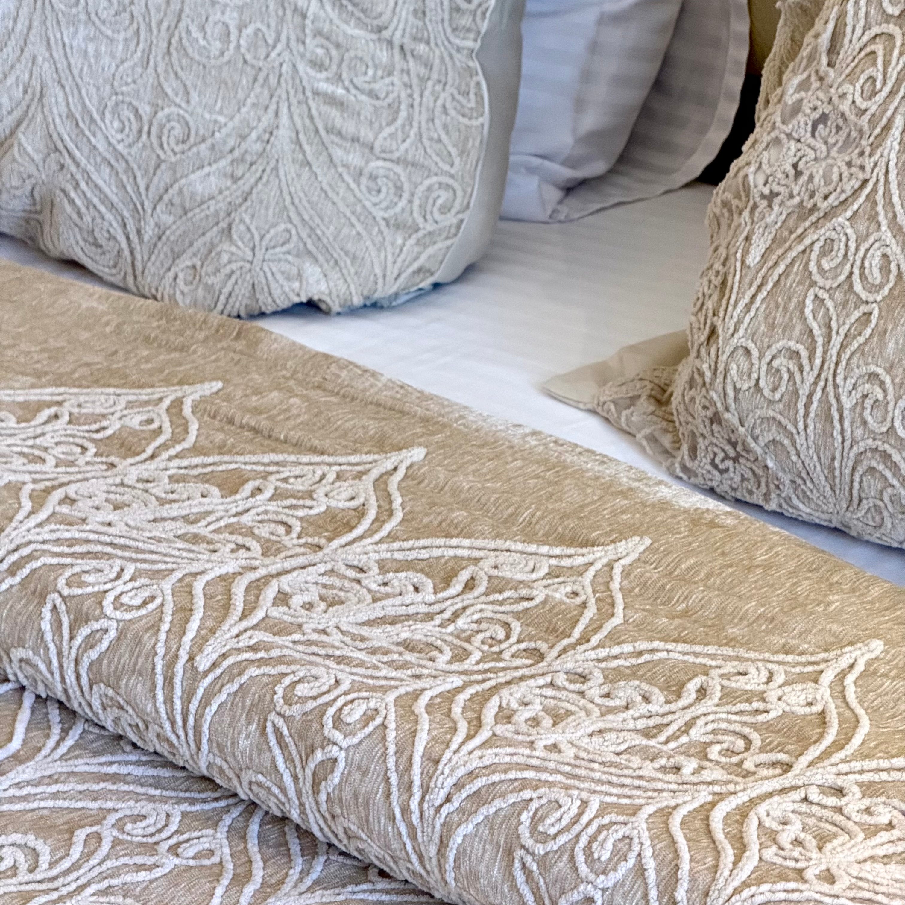 Bridal Bliss Bedspread Set