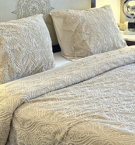 Bridal Bliss Bedspread Set