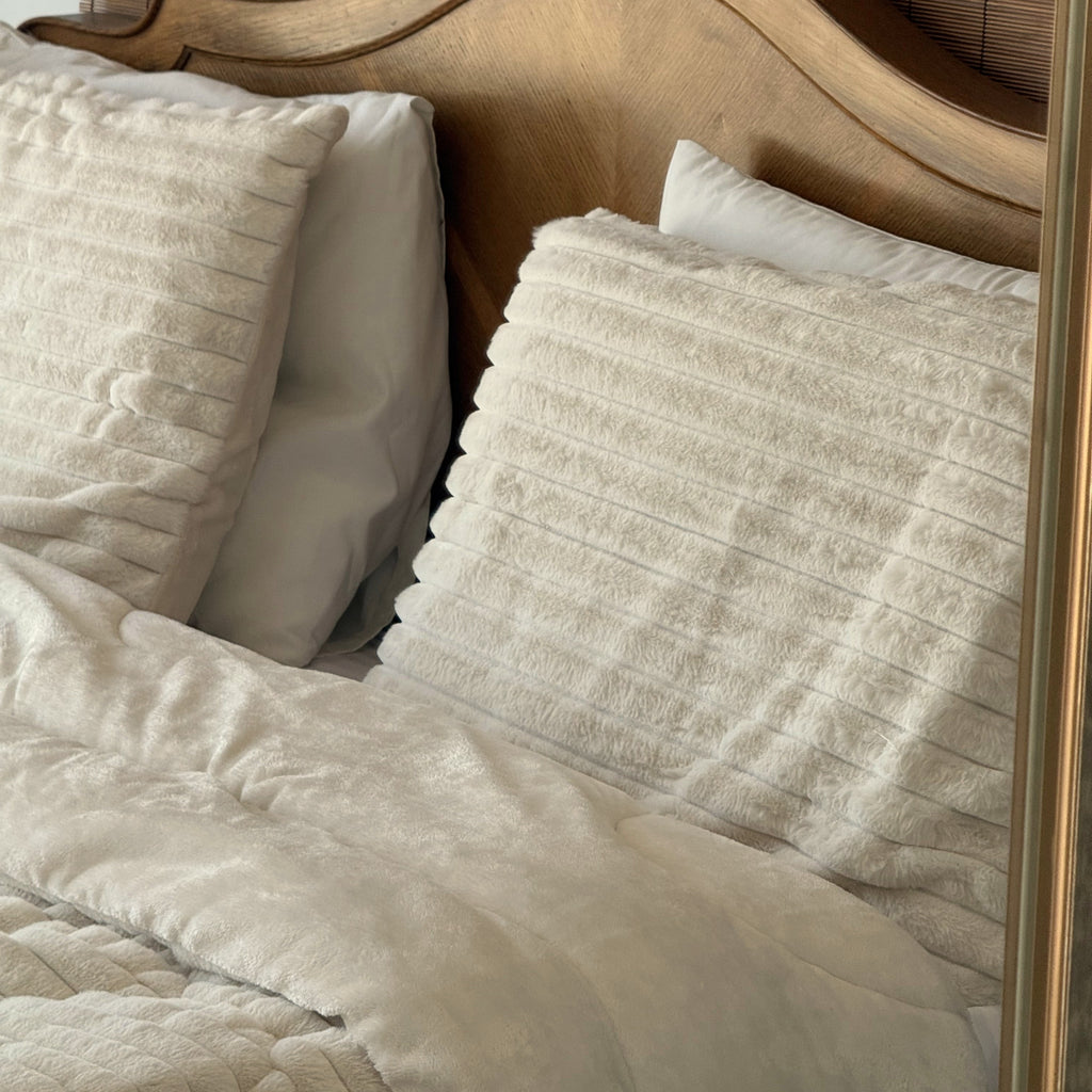 Faux Fur Bedding Set