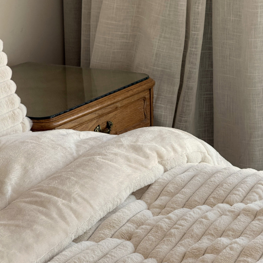 Faux Fur Bedding Set