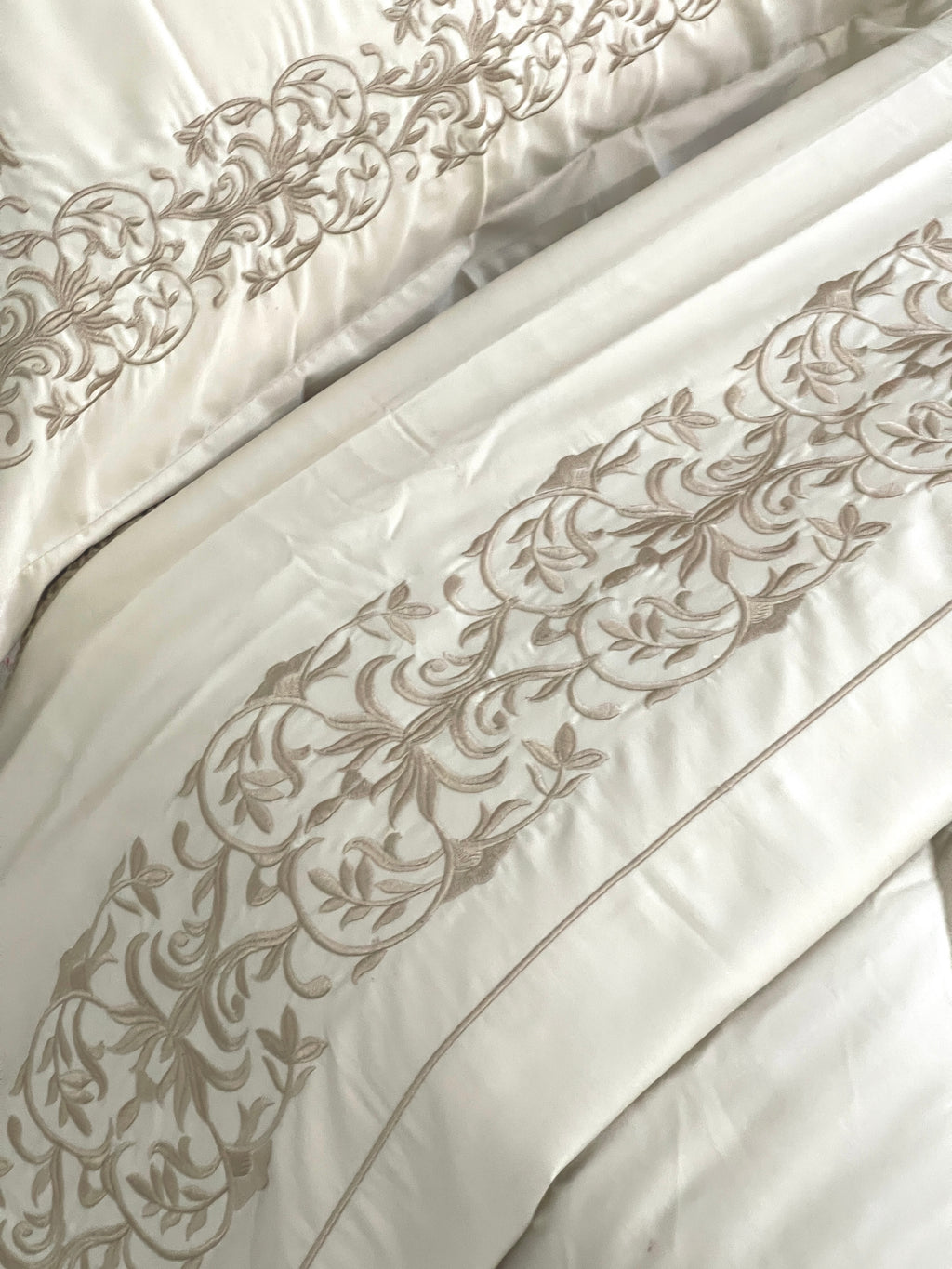Embroidered Bedsheet Set