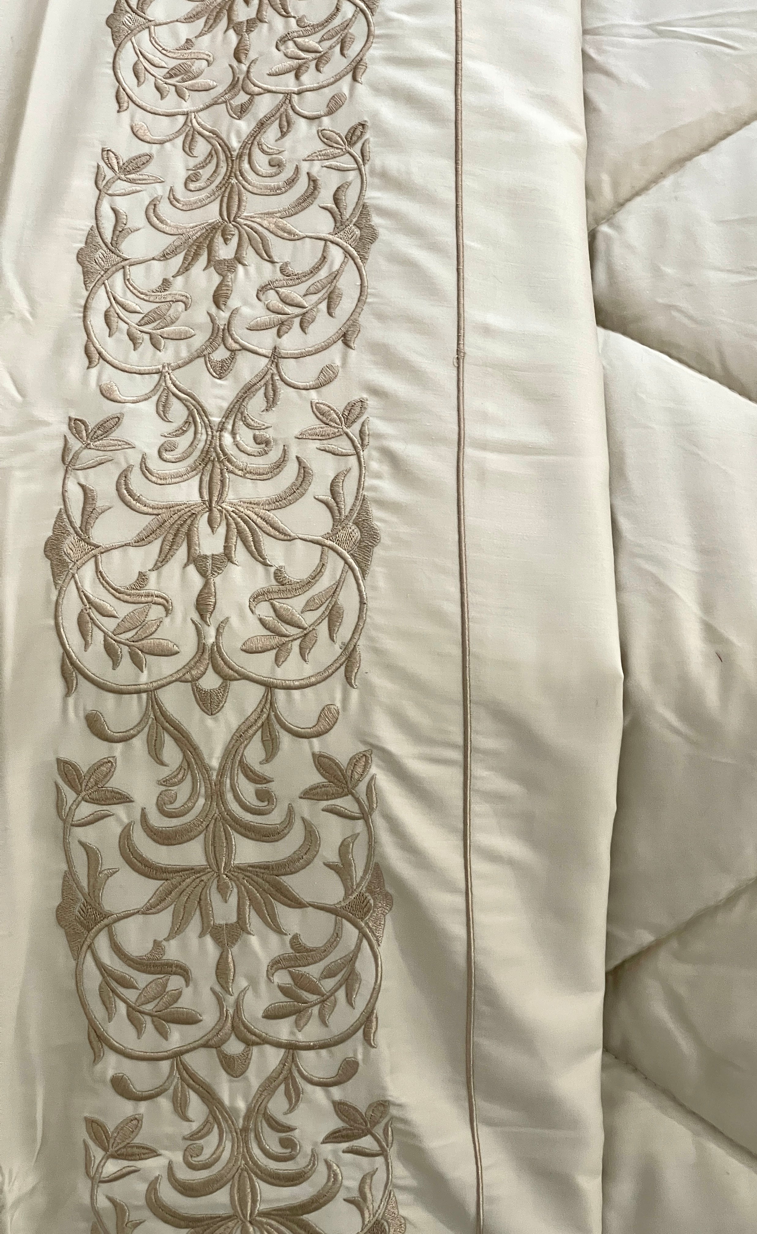 Embroidered Bedsheet Set