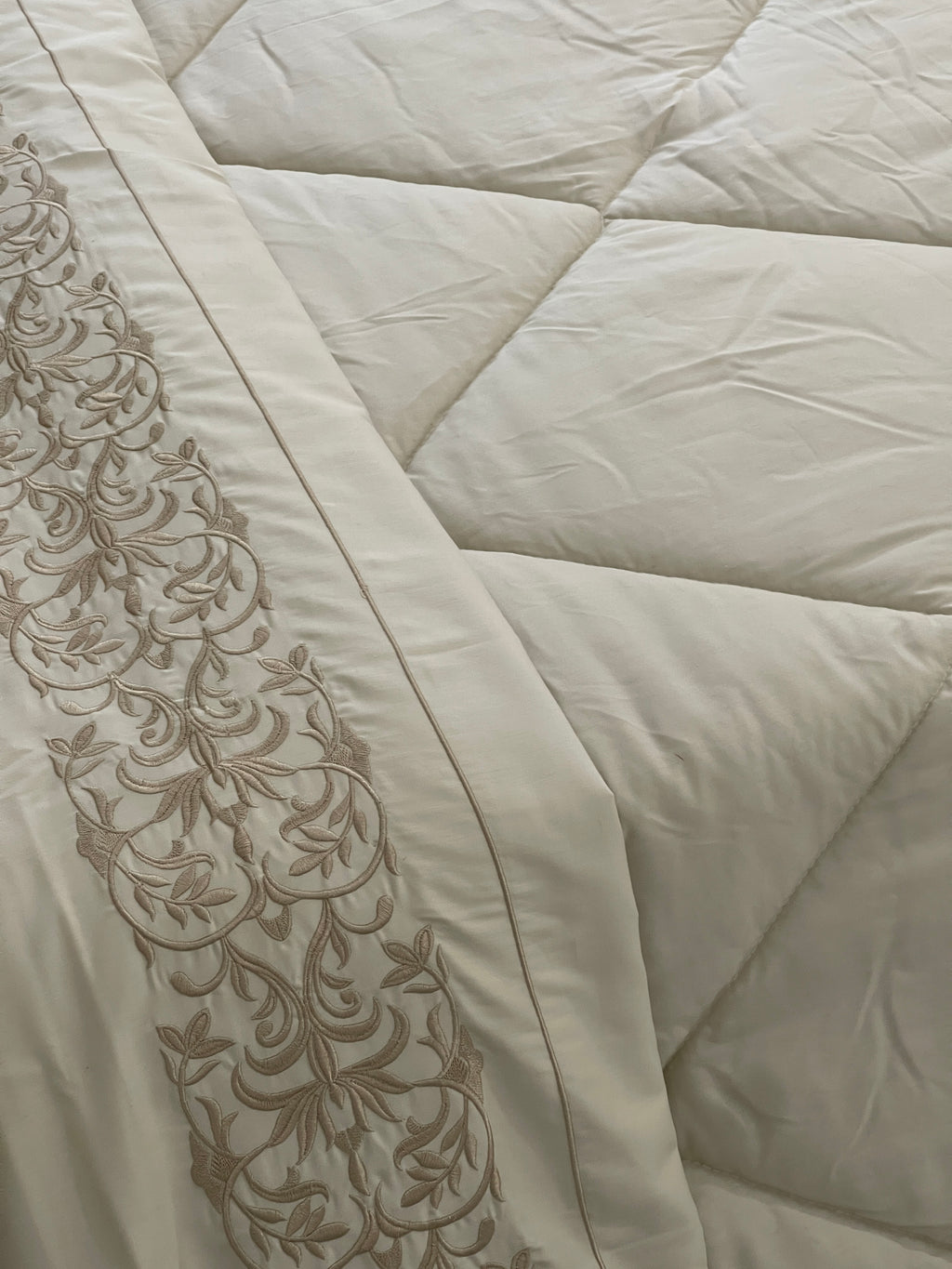 Embroidered Bedsheet Set