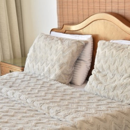 Faux Fur Bedding Set