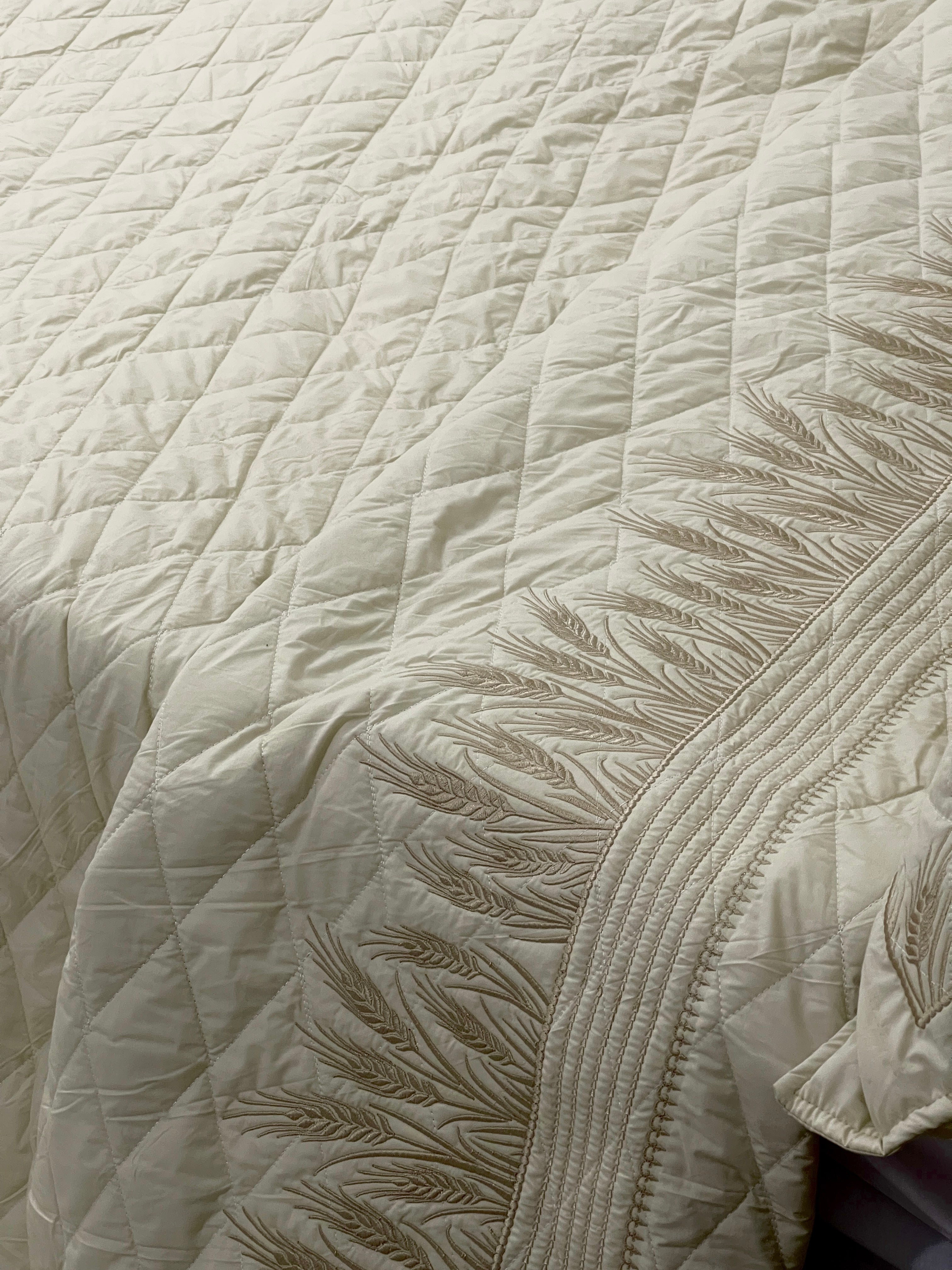 Embroidered Quilt Set