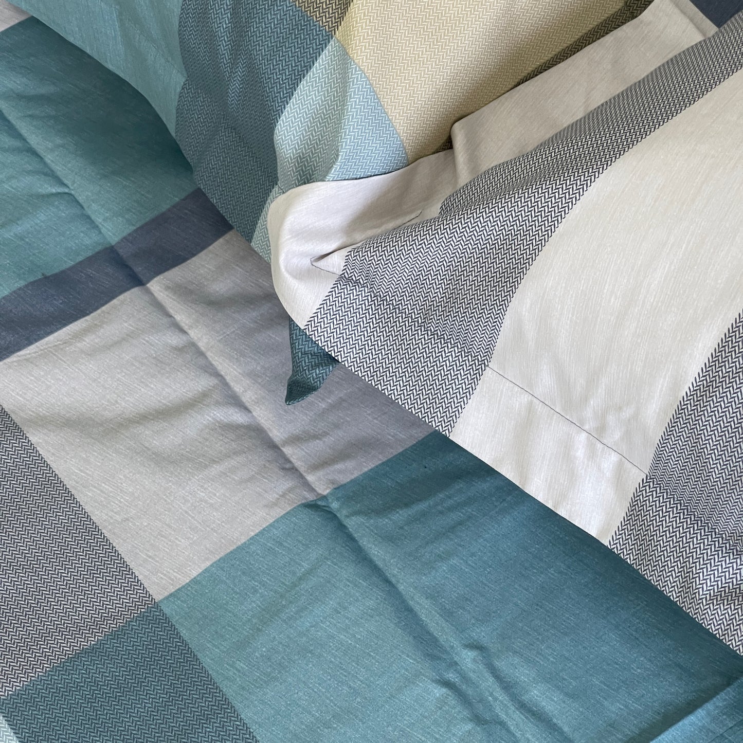 Printed Bed Sheet Set