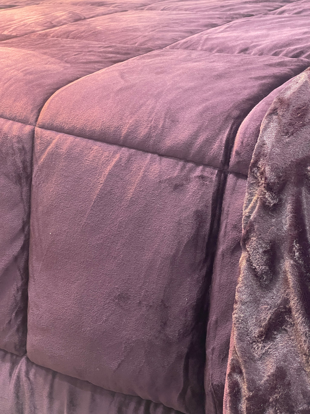 Lavender Faux Fur Bedding Set