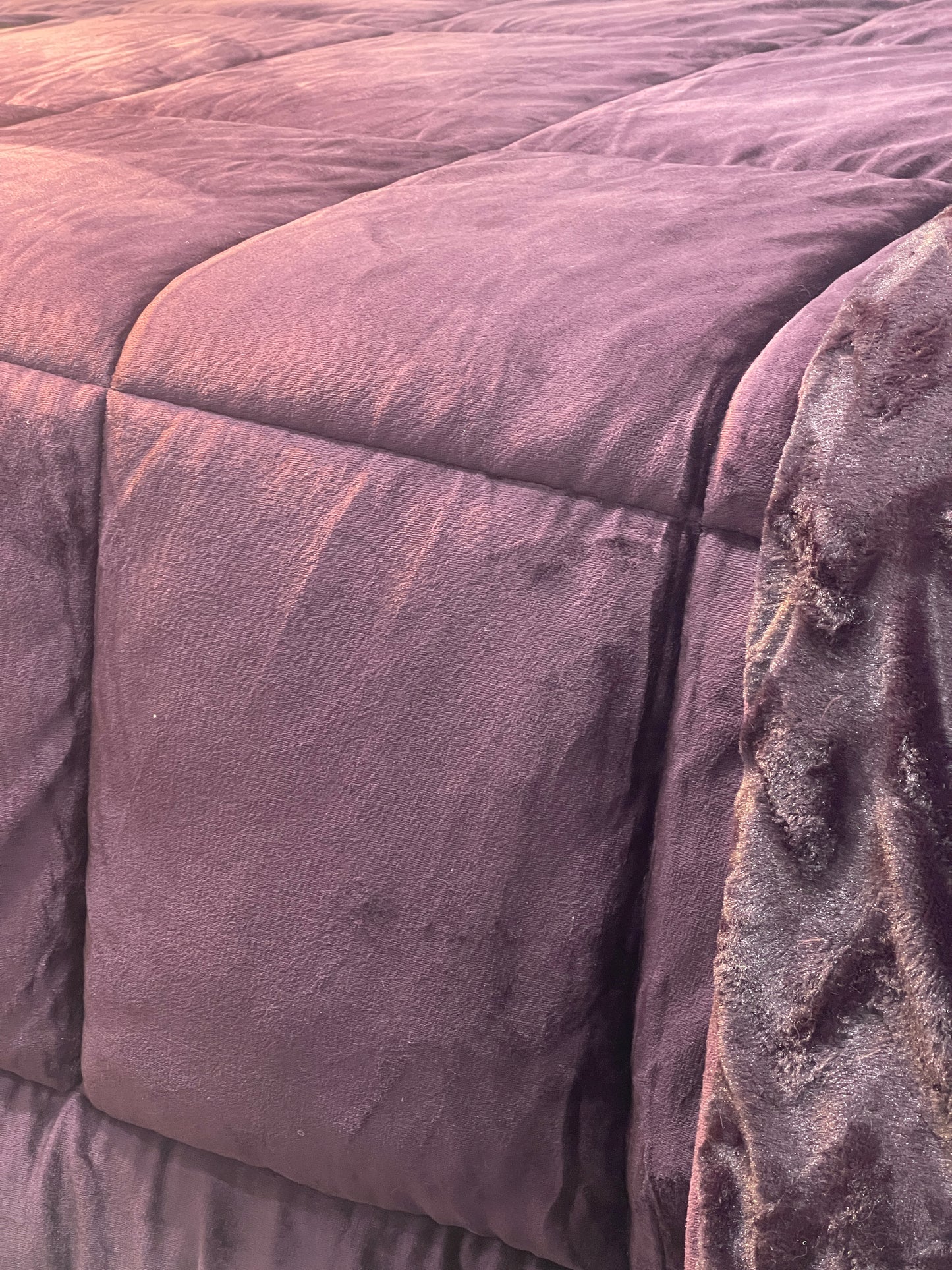 Lavender Faux Fur Bedding Set