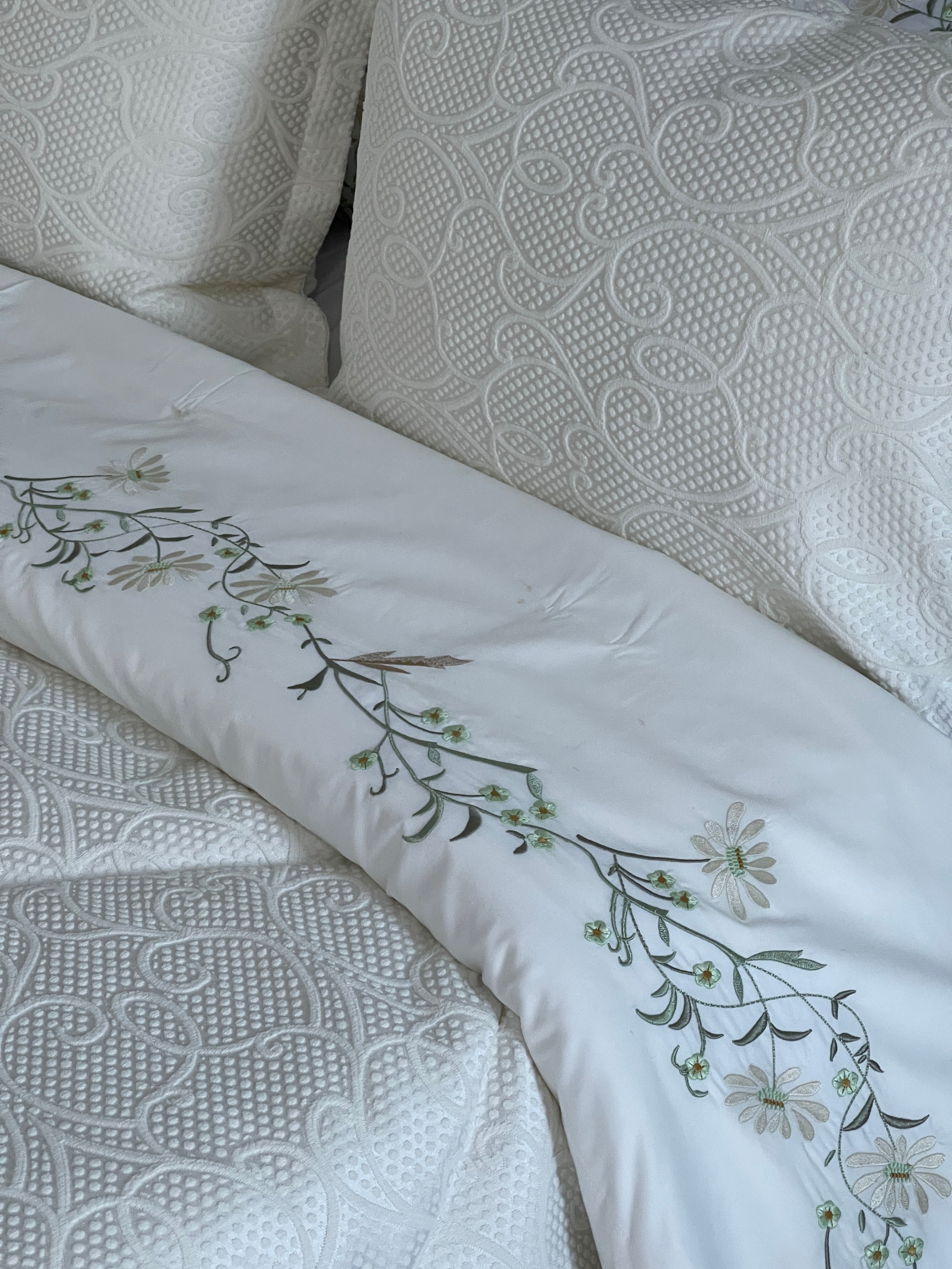 Embroidered Bedsheet Set