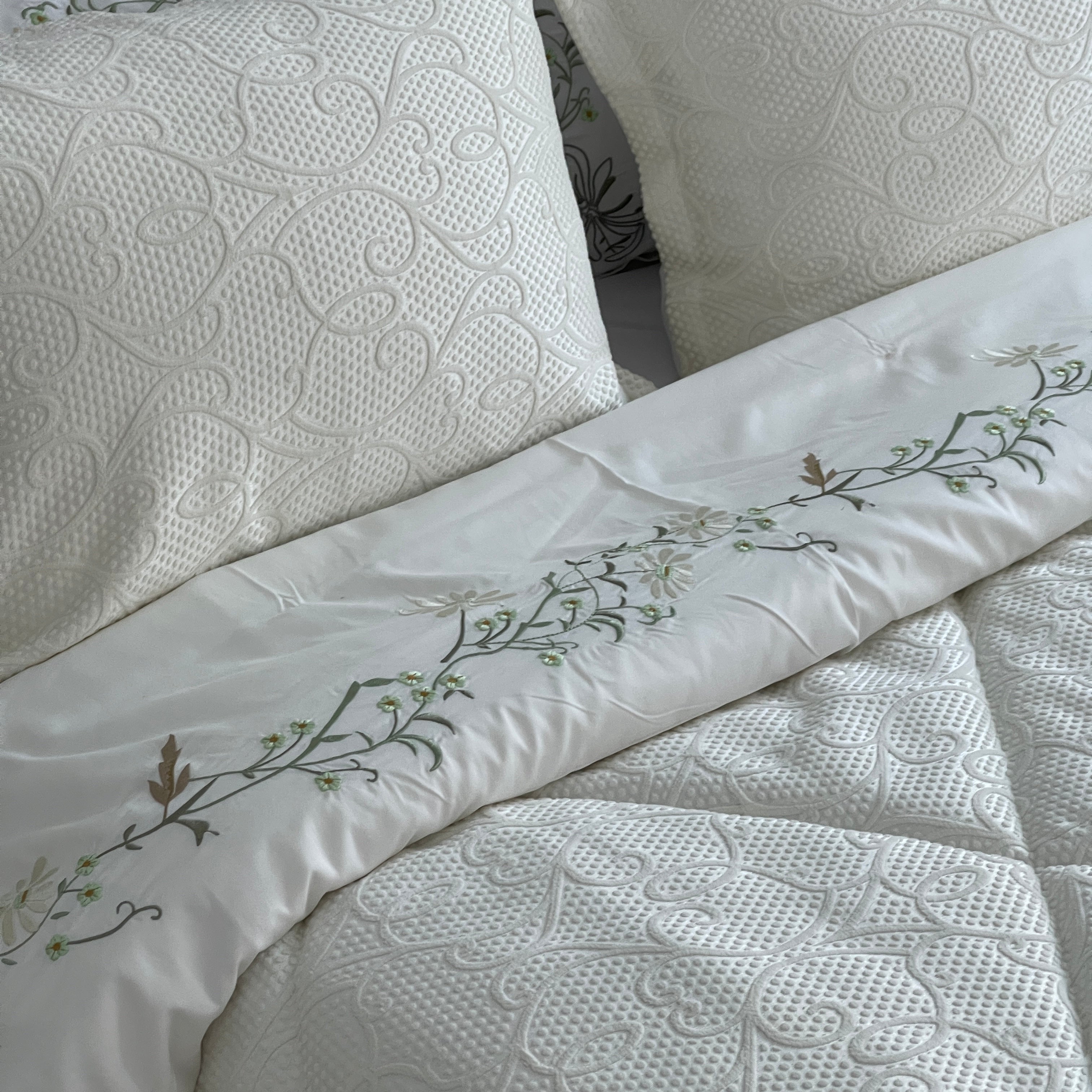 Embroidered Bedsheet Set