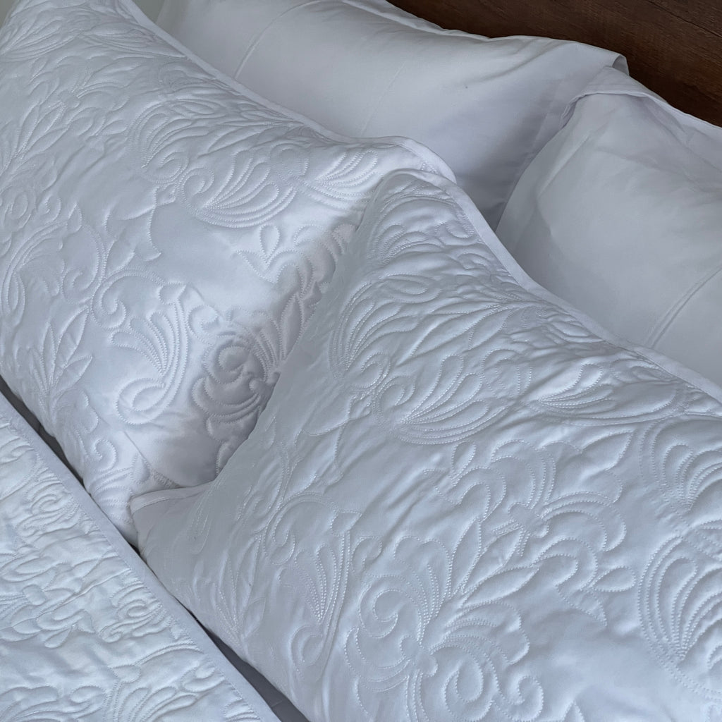 Embroidered Quilt Set