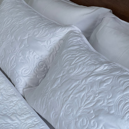 Embroidered Quilt Set