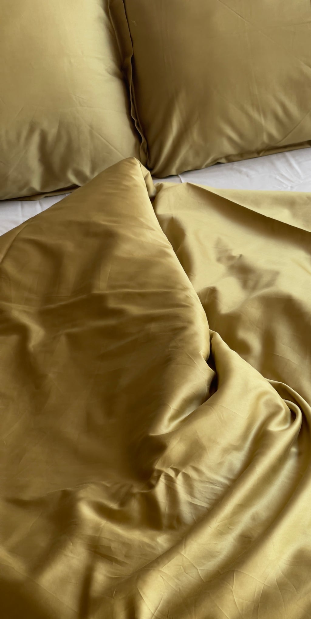 Luxe Sateen Bed Sheet Set