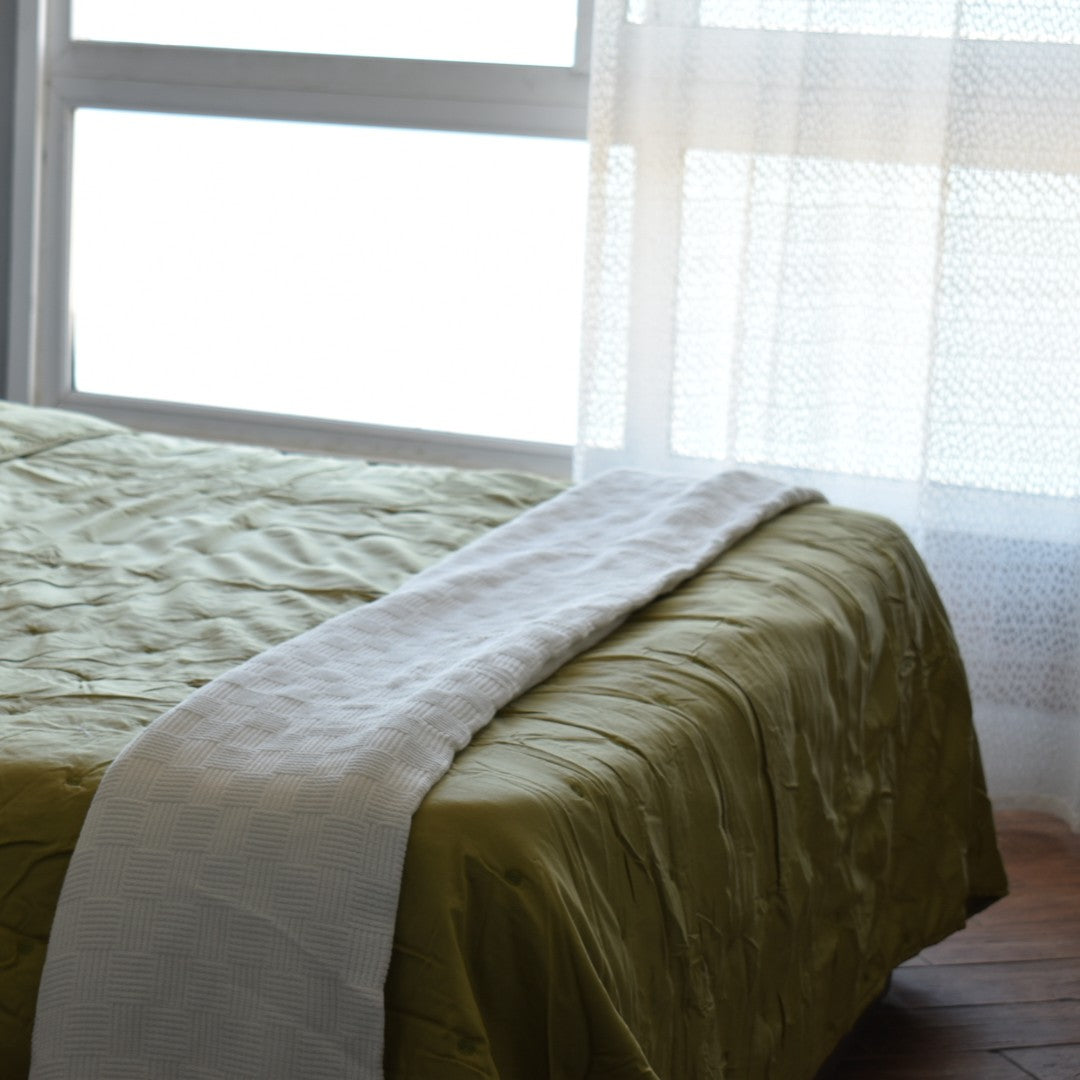 Embroidered Quilt Set