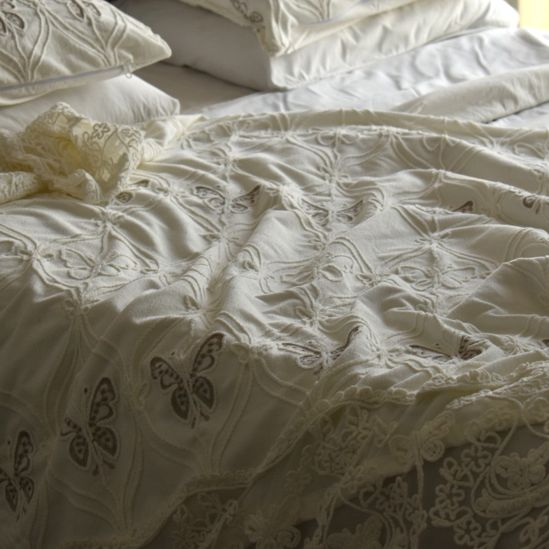 Bridal Bliss Bedspread Set