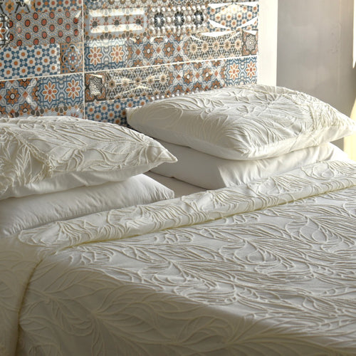 Bridal Bliss Bedspread Set